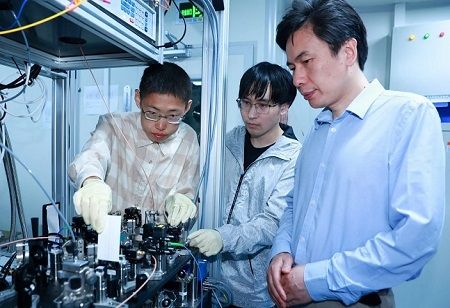 Chinese physicist Duan Luming builds Ion-Based Quantum Machine